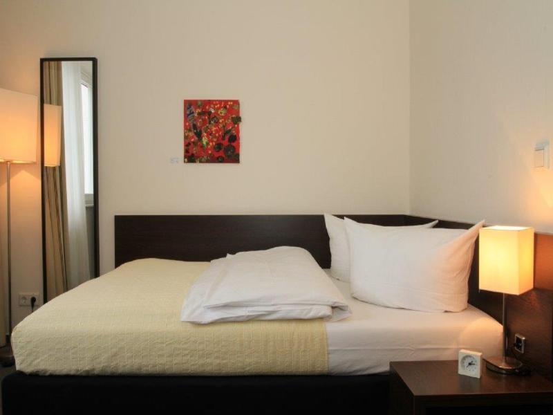 Hotel Luetzow Berlin Eksteriør billede